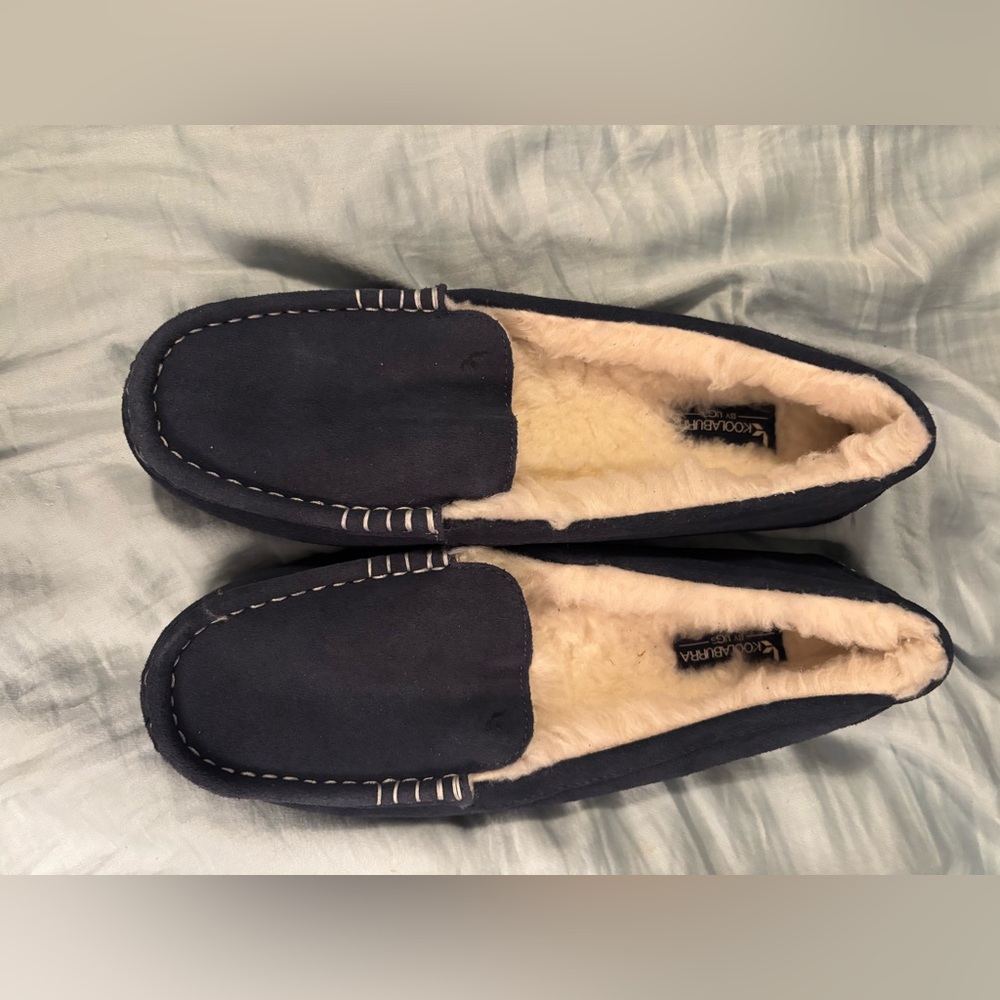 Kookaburra by Ugg Moccasins Never worn